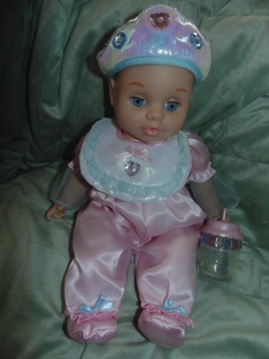 Princess Alexa Interactive Doll 2003 Mattel Magical Sound Outfit Bottle amp Bib 