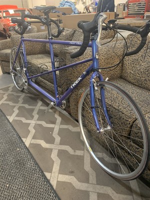 trek 2200 blue book
