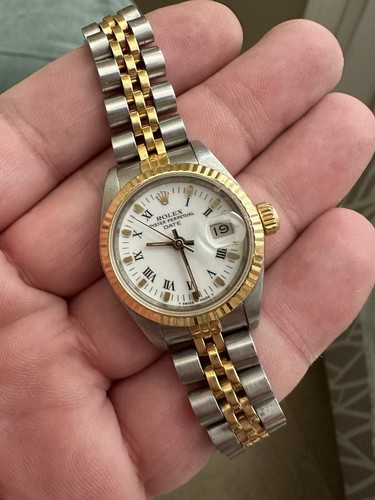 Pre-owned Rolex Barely Used Ladies  Watch 18kt Yellow Gold Without Box And Papers