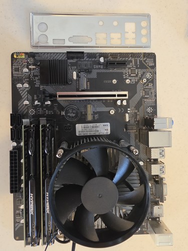 ASUS H97-PLUS i7-4790 16GBメモリ付き i7 4790+H97-PLUS マザーボード