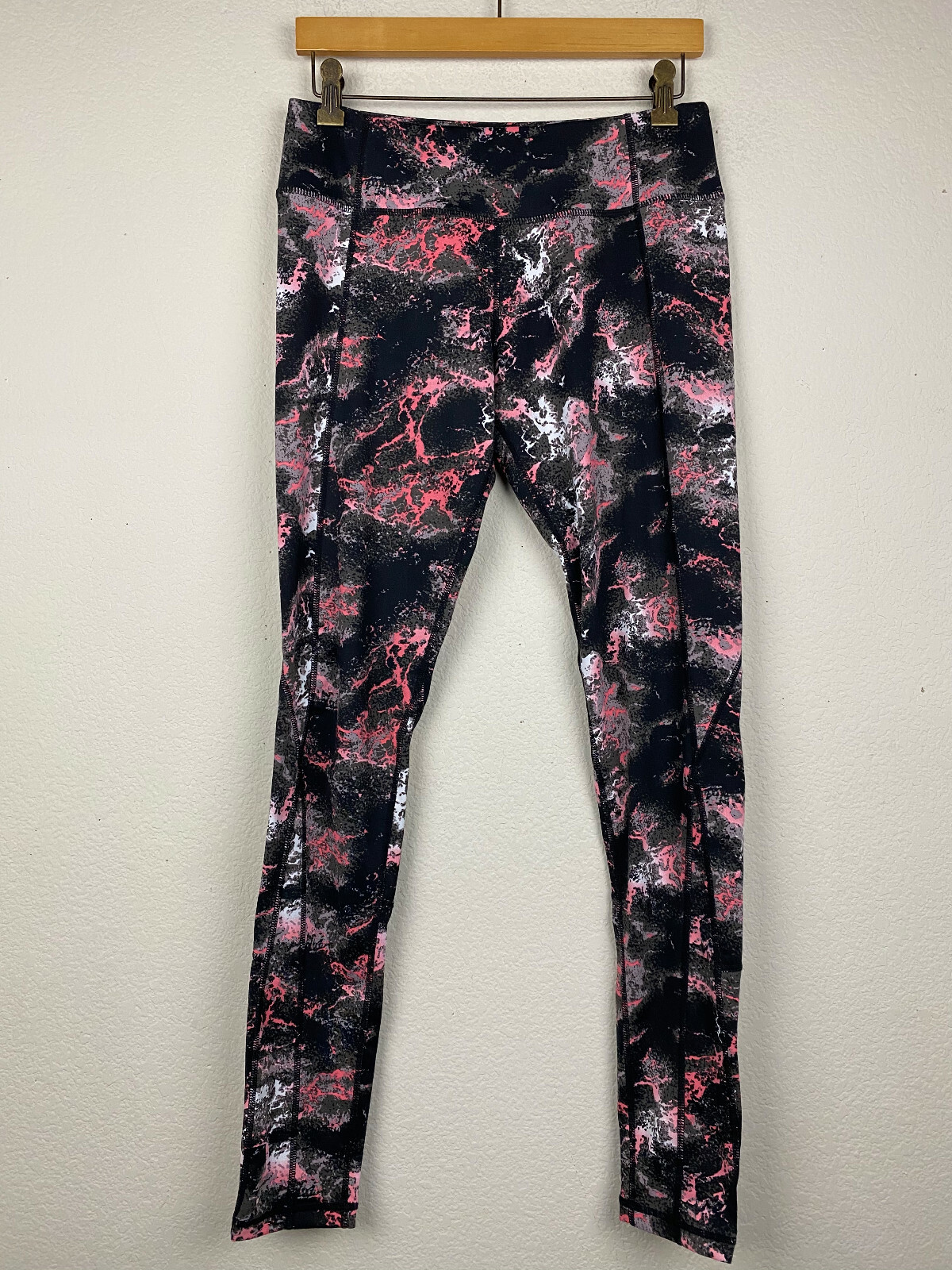 lululemon ダークグレー ピンク パーカー　サイズ2 Price increase! : r/lululemon