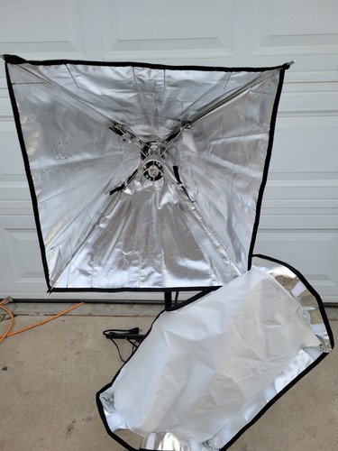 Lowel Rifa Lite W/ Tripod LC 44 Constant Diffused Softbox Studio Light Used 