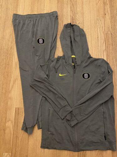 Oregon ducks Team Issued PE Nike Sweat Suit Pants Jacket