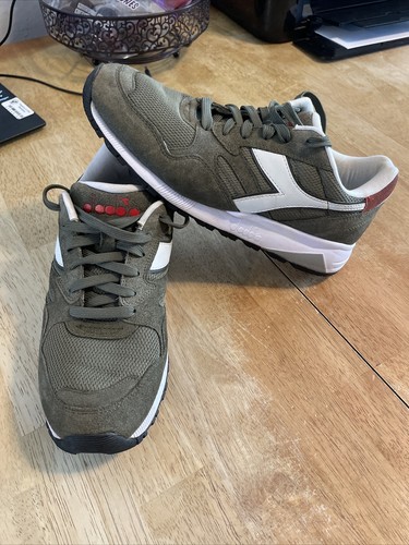 Diadora リボン ロゴ バイザー 3colors Diadora リボン ロゴ バイザー 3colors (DIADORA/帽子・その他