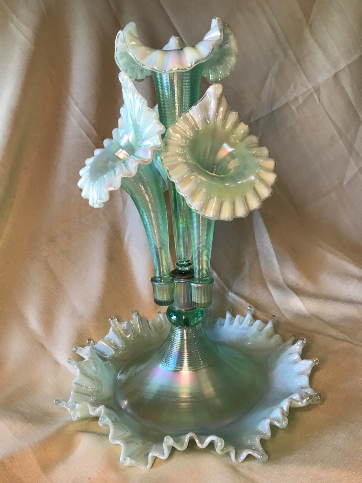 ジェファーソン　グラス　グリーンオパールセント　フェントン Fenton Art Glass 2000 Willow Green Opalescent Epergne Frank