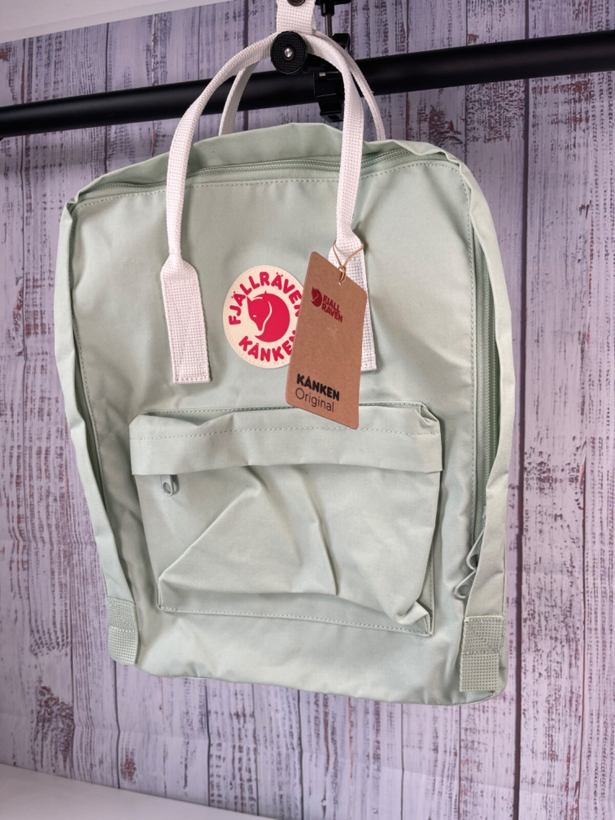 ★ FJALLRAVEN★ Kanken Classic 23510 Mint Green 131389 Fjallraven Kanken Classic Backpack Apple Mint | My Fox Bag