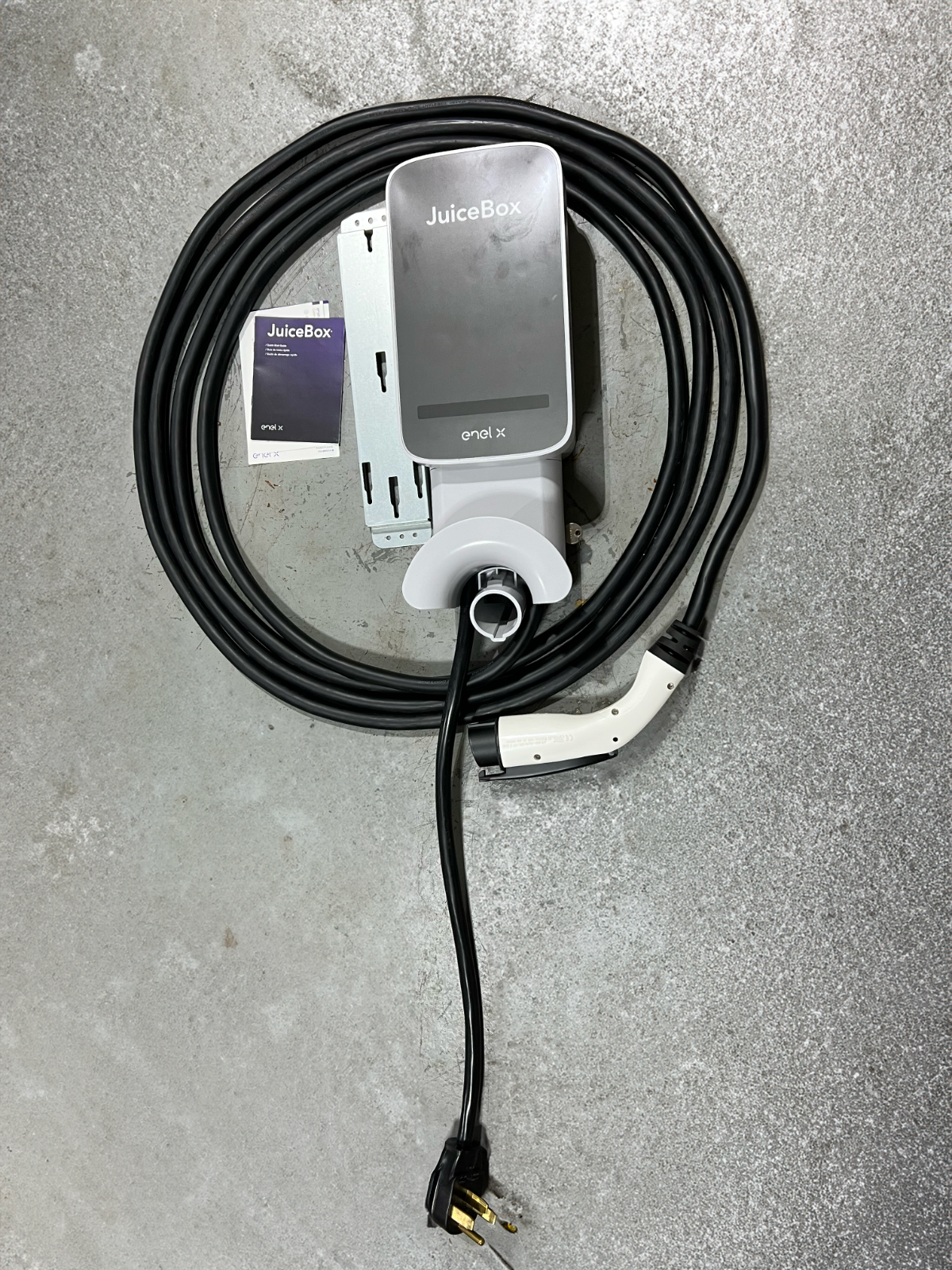 Eve☆ Amazon.com: Level 2 Charger with J1772, 40Amps 240V, NEMA 14