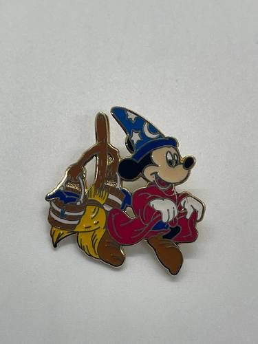 メリッサ・スーバー、【MICKEY'S BROOM DANCE】 Sorcerer Mickey Mouse & The Magic Broom Hybrid Metal Action