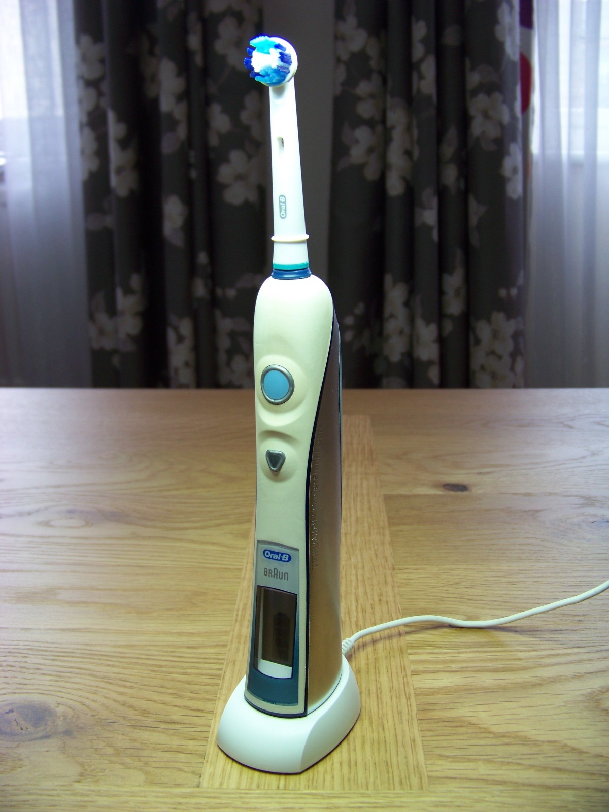 Braun Oral B TRIUMPH V1 Toothbrush Battery + Replacement