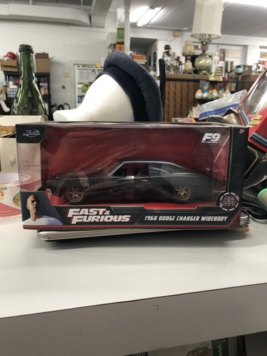 ミニカー Fast & Furious 1968Dodge ChargerWidebody Fast & Furious 1:16 Dom's 1968 Dodge Charger Widebody RC