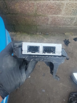 MERCEDES CLASSE E W212 Media Interface Control Module A2049000300 A1718270345