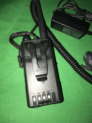 Kenwood TH-D72A 5W APRS 2M/70CM Handheld Amateur Radio, Mic Manual Included