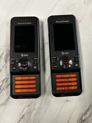 SONY - タッキー 長時間再生、ストリーミング対応、大画面をスリムボディに凝縮