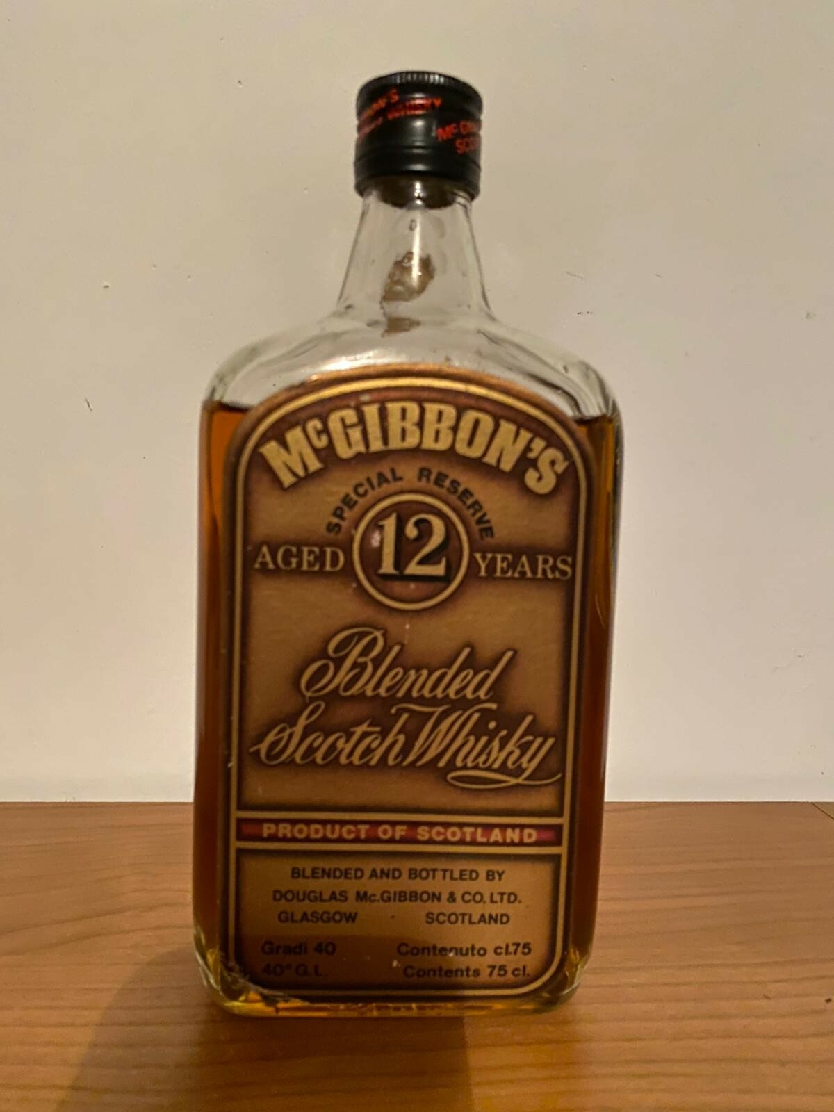 Mc Gibbon's Blended Scotch Whisky 12 years Special Reserve