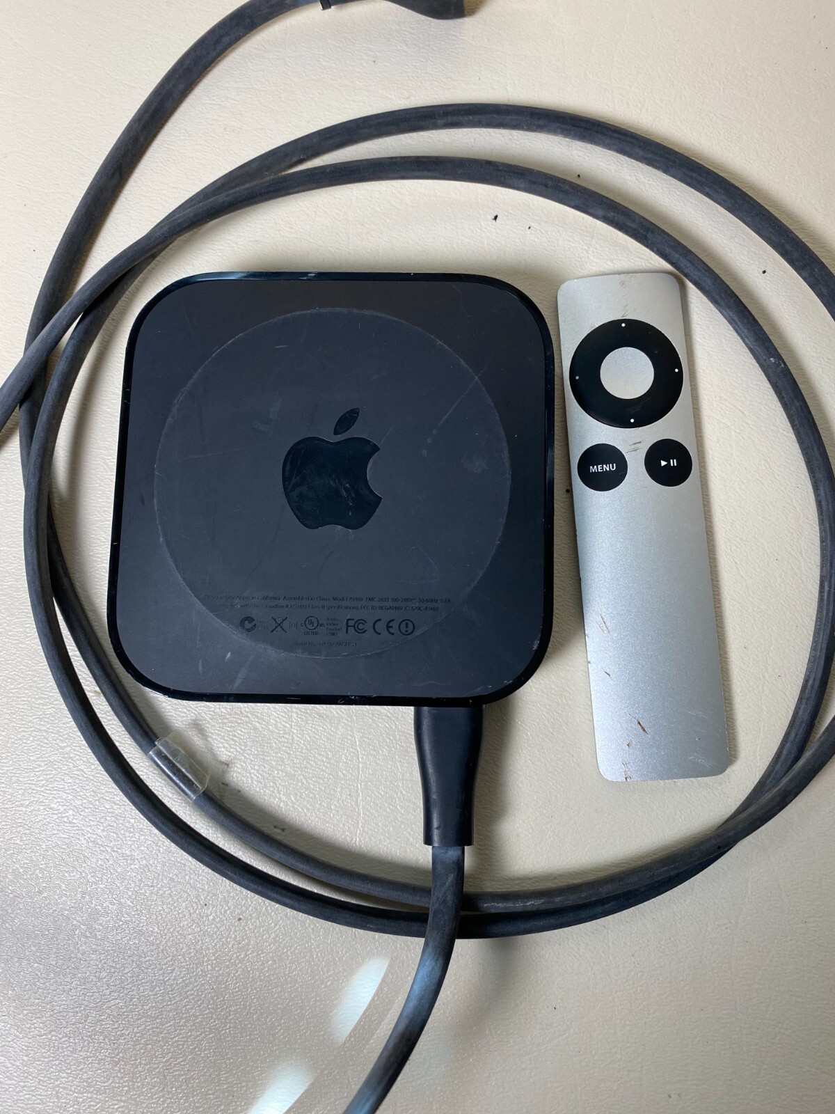 Apple TVアップルテレビ(第3世代) 型番A1469 Apple TV (3rd Generation) 8GB HD Media Streamer - A1469 with