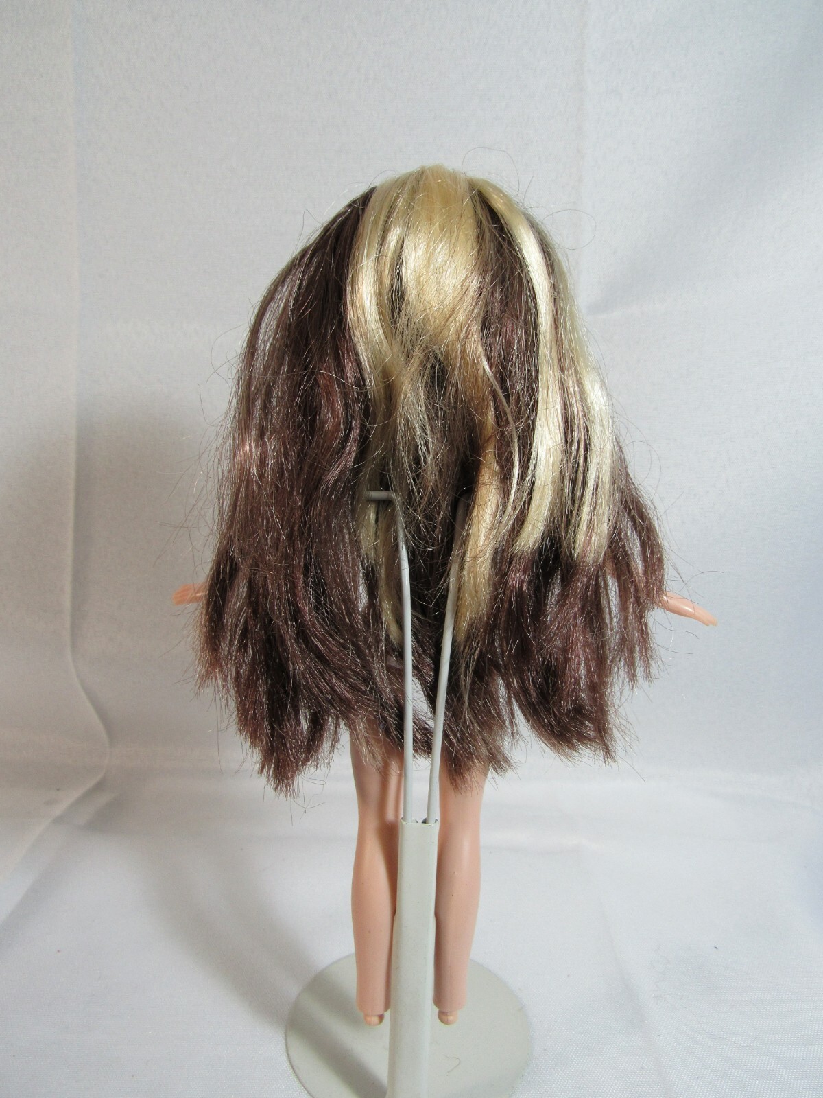 BRATZ MGA "ROCK ANGELZ" CLOE DOLL w/HIGHLIGHTED HAIR