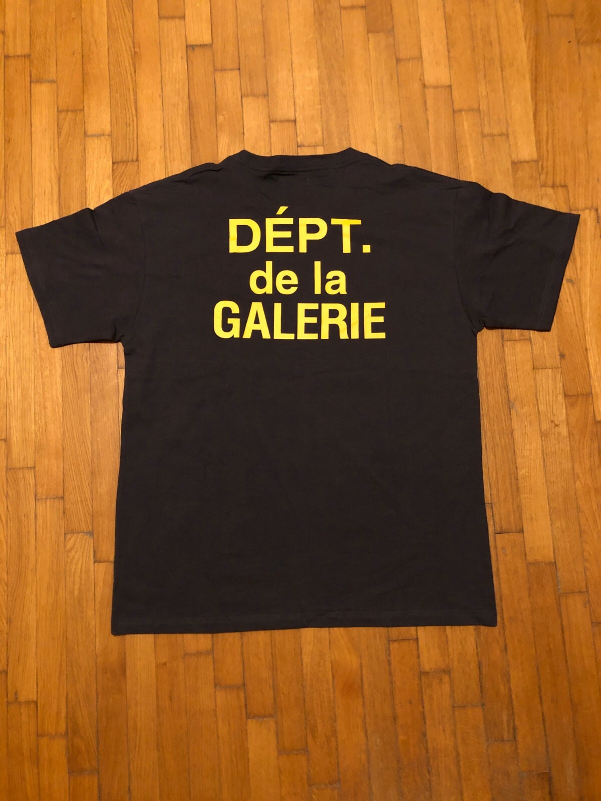 DEPT GALLERY Tshirt - Dept de la Galerie T-shirt Logo - New - S | eBay