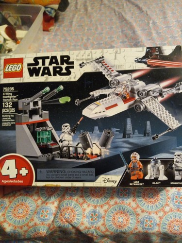 LEGO Star Wars: X-Wing Starfighter Trench Run (75235