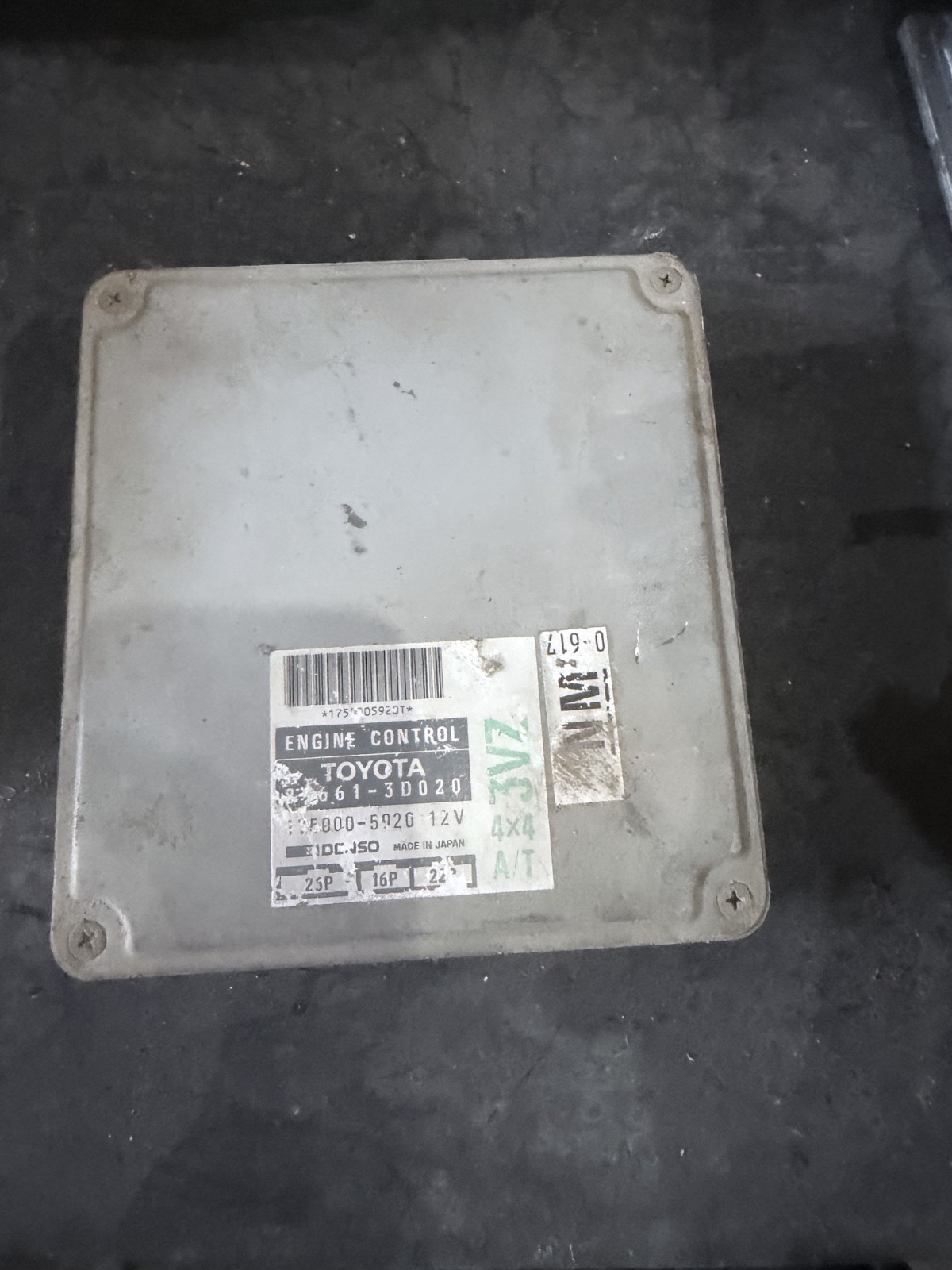 OEM 94 95 Toyota 4Runner 3.0L 6cyl 3VZ V6 4x4 AT Engine Computer ECU 89661-3D020