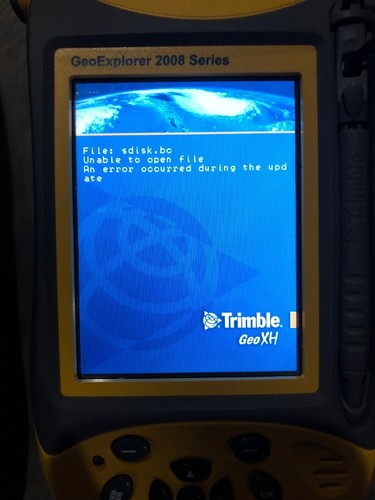 Trimble Geo XH 2008 Series GNSS GPS Data Collector w/ Charger Base And Adapter