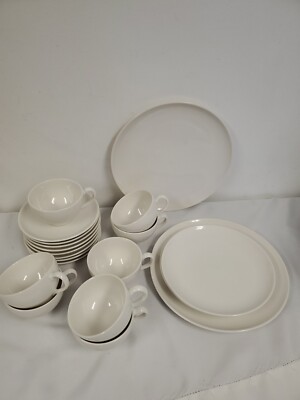 Vintage Carefree SYRACUSE SERENE TRUE CHINA Plates Cups Saucers 20 PCS WHITE