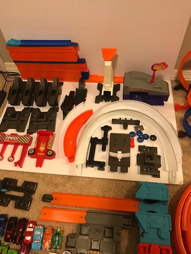 Huge Lot Hot Wheels Track & Accessories Lot New And Used Super 6-lane Raceway