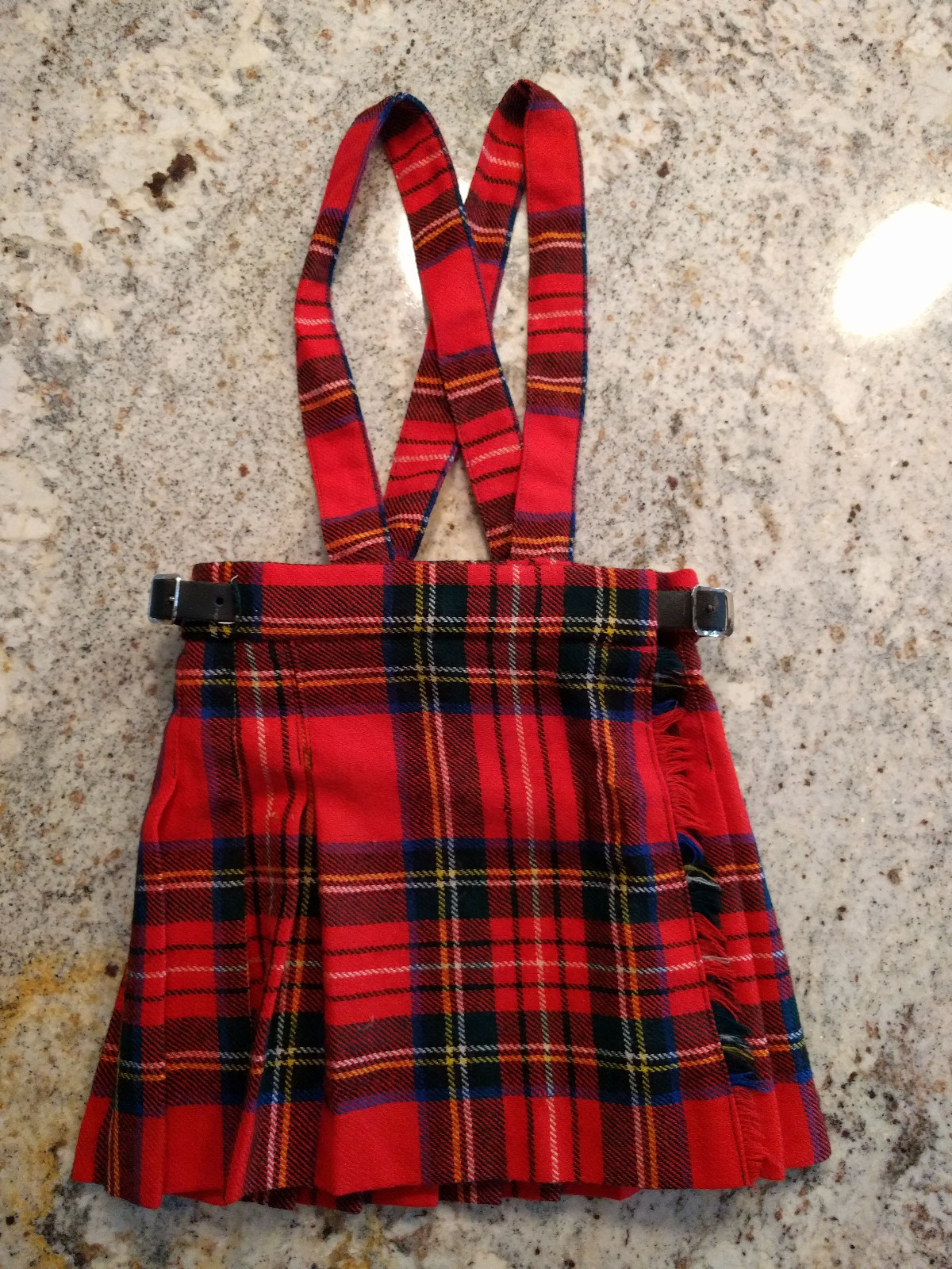 vintage wool kilt skirt made in great britain, 2t