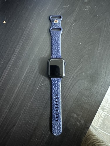 Apple Watch - Apple Watch Series 6 40mm aluminum シルバー Restored Apple Watch Series 6 (GPS, 40mm) - Silver Aluminum