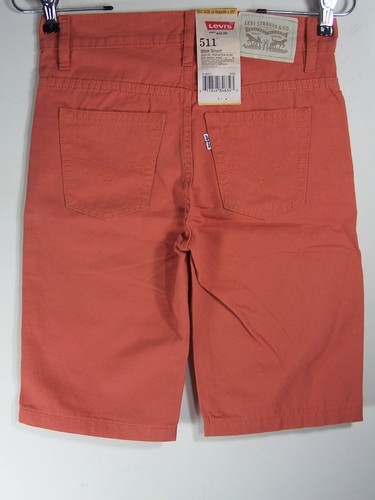 Young Women's Levis 511 sz 10 Reg. 27 X 9, 100% Cotton, Slim Knee Length Short