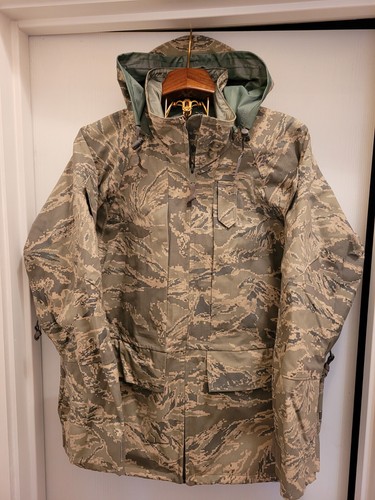 USAF Air Force Parka APECS Tiger Stripe Medium Short NSN