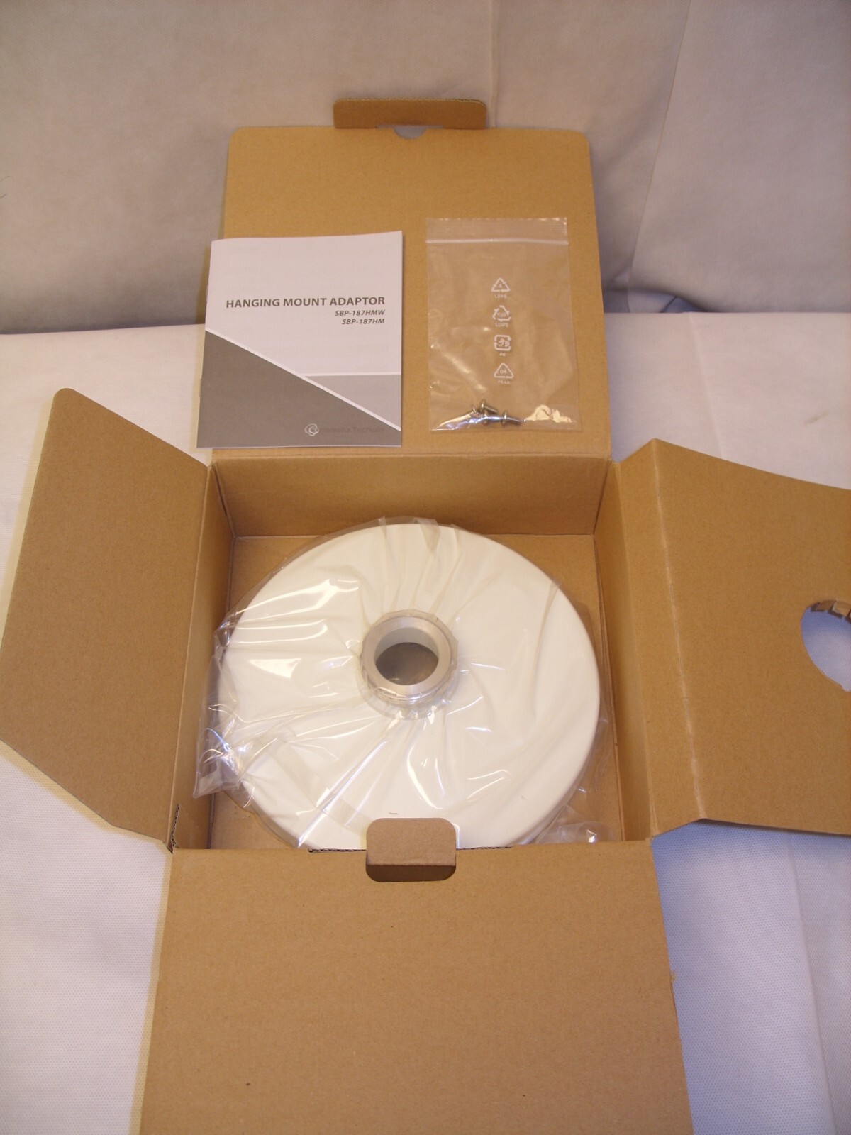 Hanwha Techwin SBP-187HM Security Surveillance Camera Hanging Mount Cap Adapter