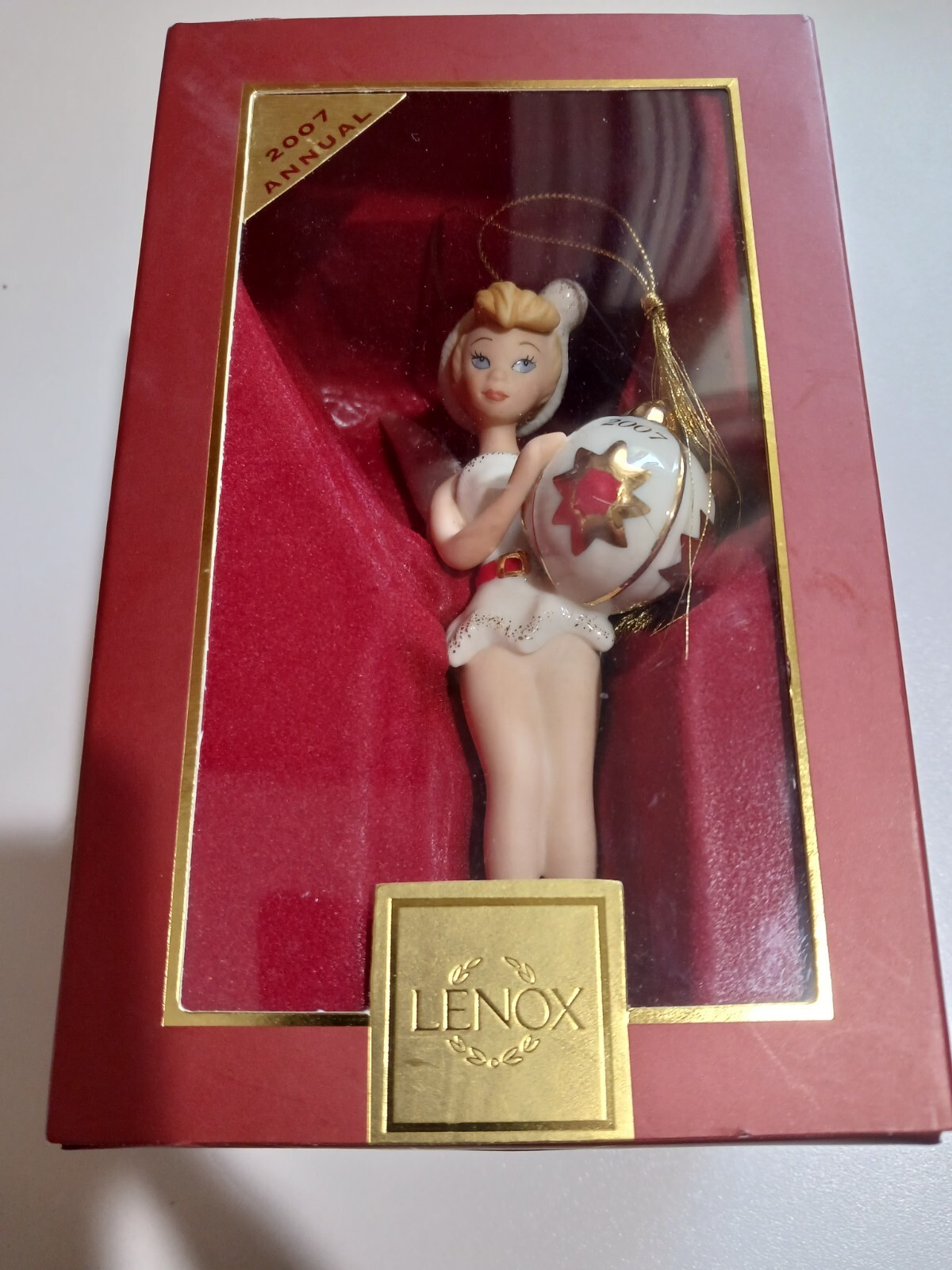 Disney - ディズニー　オーナメント　LENOX Disney Lenox Snow White and the Seven Dwarfs Tree w/ 12 Mini