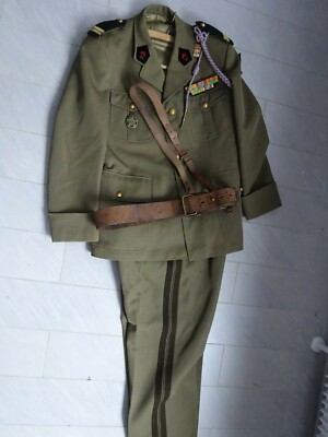 Uniform Frankreich Leutnant Algerien, Tunesien Pionier mit allen Abzeichen Orig.