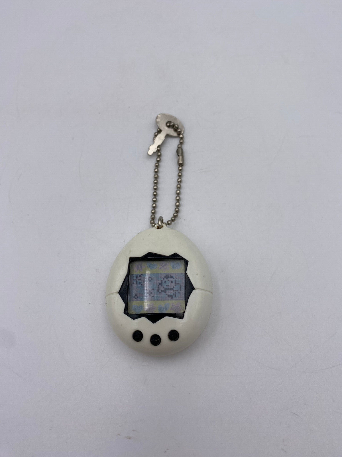 【新品未使用】BANDAI TAMAGOTCHI デジタルペット 1997年製 Vintage 1997 Bandai White Tamagotchi Digital Pet | eBay