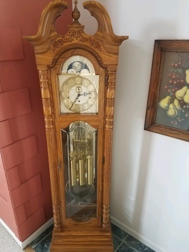 Sligh grandfather clock  beautiful condition