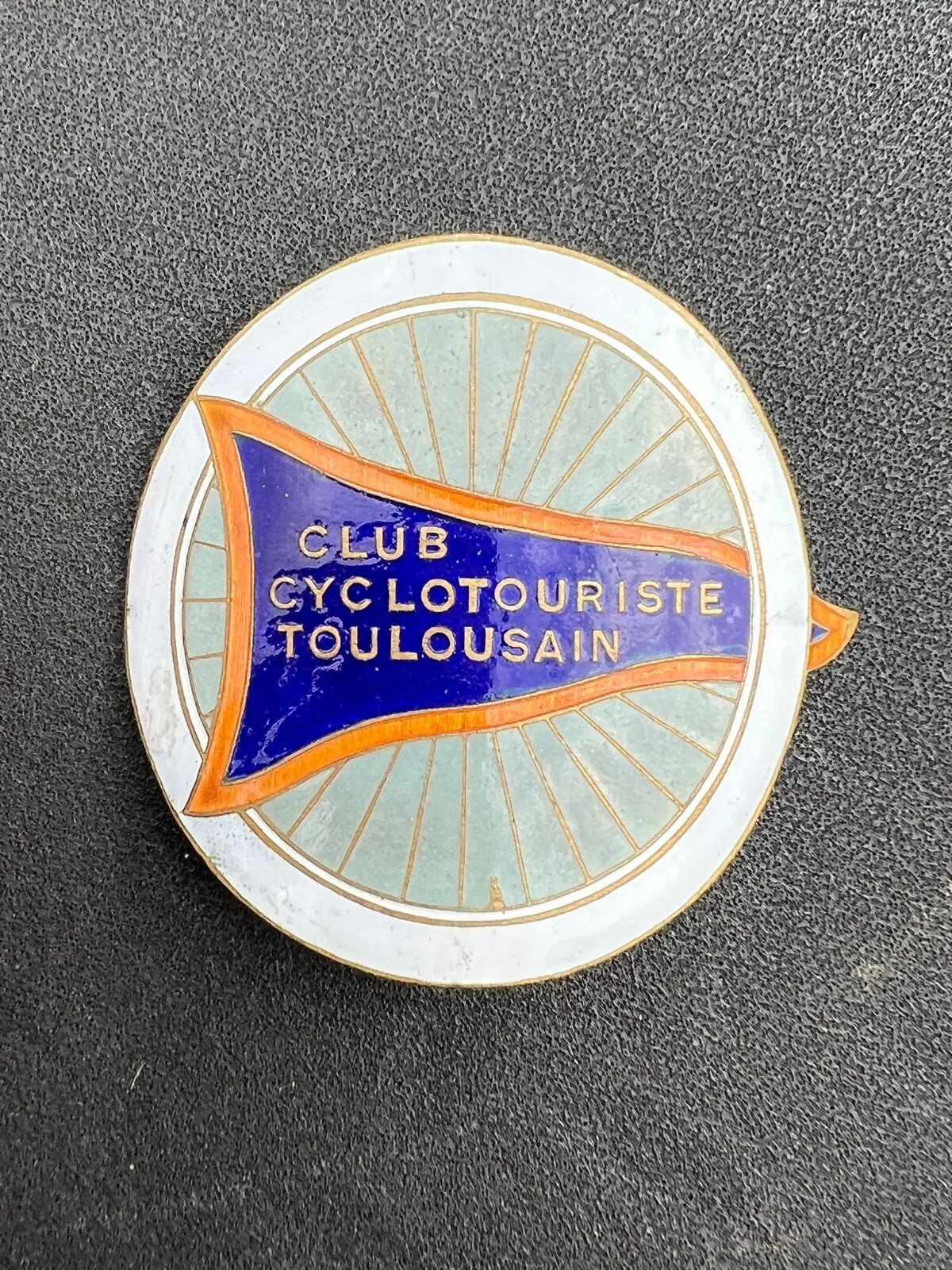 Club Cyclotouriste Toulousain Bicycle Bike Cycle Enamel Badge Mascot Emblem