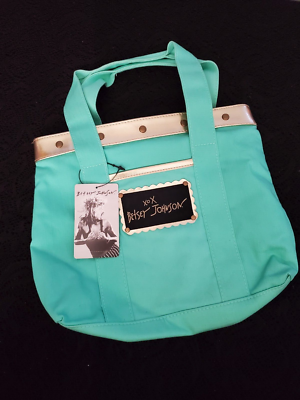 Betsey johnson hotsell xox purse
