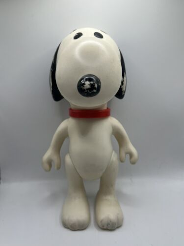 Vintage 1958, 66 8.5in Rubber Posable Snoopy Peanuts Vintage 1958, 66 8.5in Rubber Posable Snoopy Peanuts
