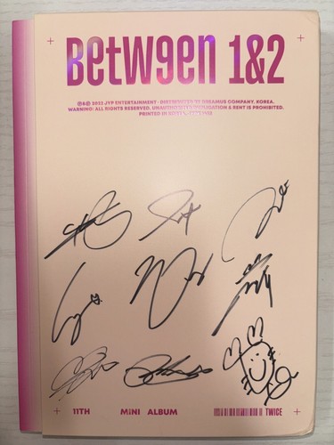 TWICE  BETWEEN1&2  twiceshop モモ サイン アルバム TWICE 11th Mini Album Between 1&2 Momo Photocard Postcard