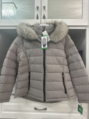 New DKNY Women's Faux-Fur Removable Trim Hooded Puffer New DKNY Women's Faux-Fur Removable Trim Hooded Puffer
