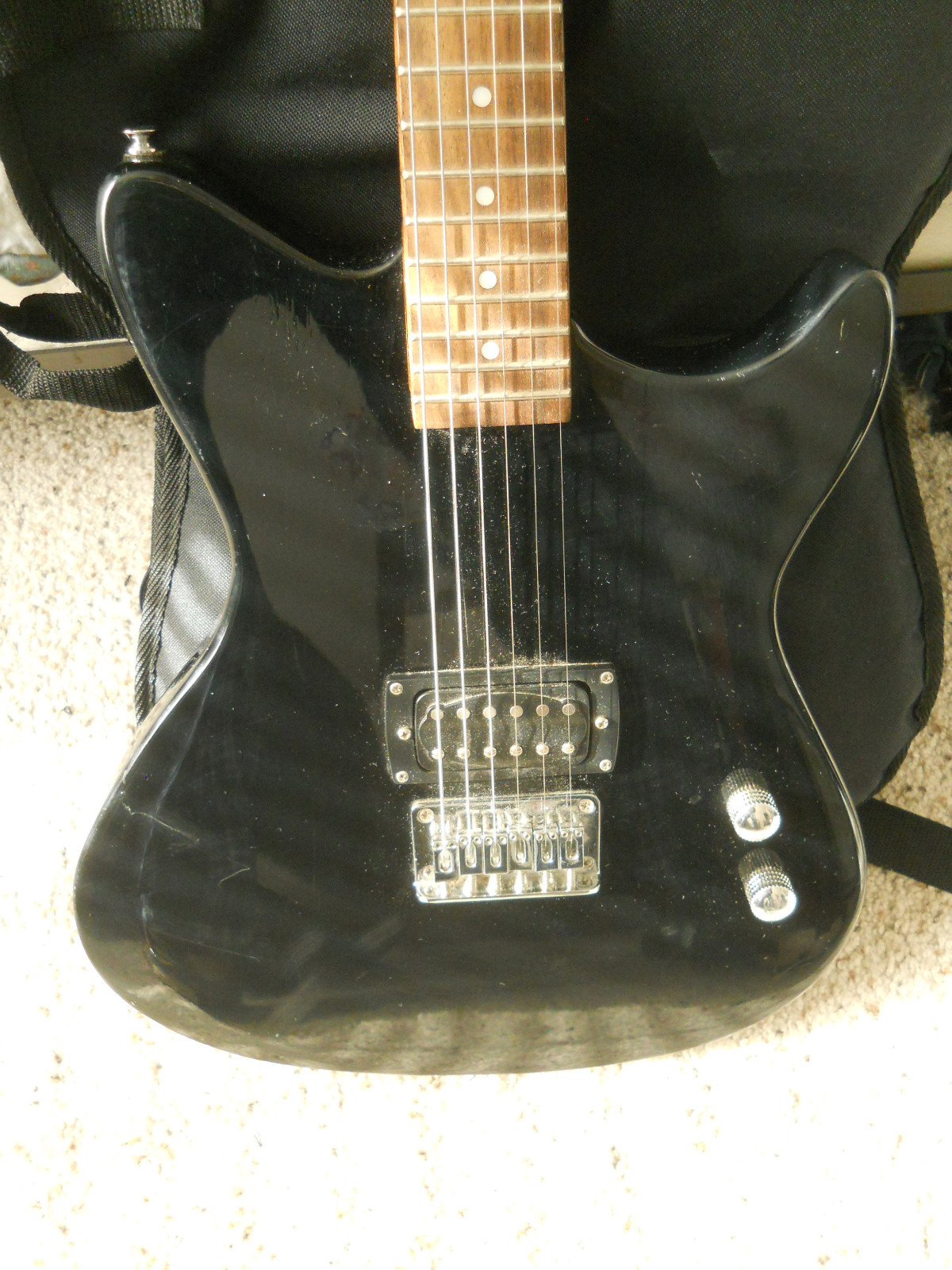 First Act Electric Guitar Model ME431 with Gigbag Serial No. 4319D22895