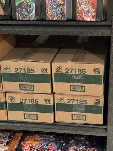 Yu-Gi-Oh! 2002 Legend of Blue Eyes White Dragon Blister Pack..MINT!! Case Fresh