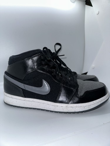 2016 NIKE AIR JORDAN 1 RETRO MID PREMIUM BLK/WOOL Size 8