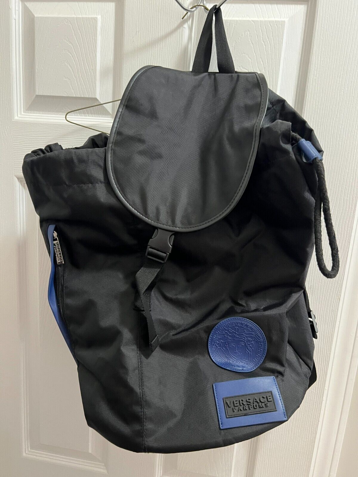 Versace Parfums X-Large Unisex Medusa Blue/Black Rucksack Versace Parfums X-Large Unisex Medusa Blue/Black Rucksack