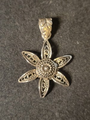Unique Flower 925 Sterling Silver Necklace Pendant 1740