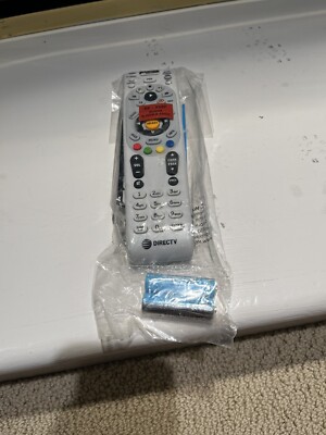DIRECTV RC66RX / LOT OF 1 IR/RF UNIVERSAL REMOTE CONTROLS / BATTERIES INCLUDED