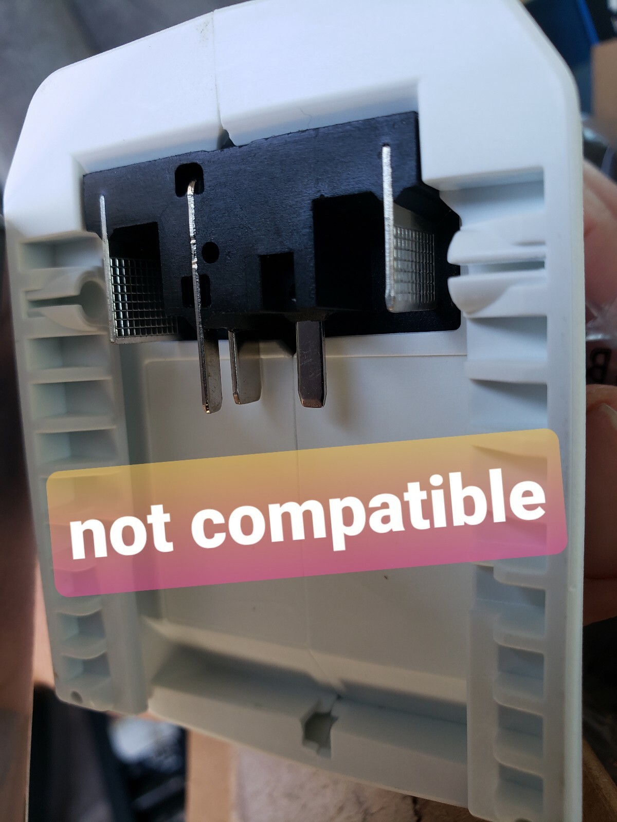 Broken Defective Hart 20v tool to Dewalt 20v battery adapter