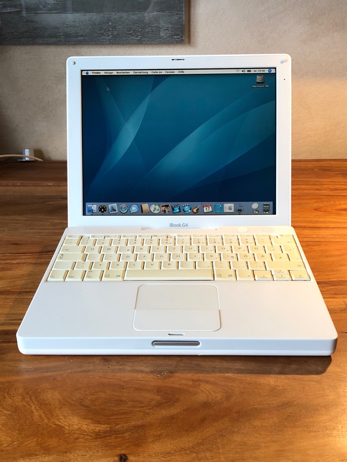 Apple iBook G4 1.2 12-Inch (Late 2004) | PowerBook 6,5 | 1,2 GHz | 768 MB RAM 
