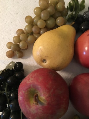 16 Artificial  Fruit Bowl Filler/Prop/Staging Fruit