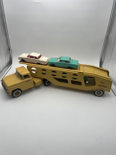 Tonka Auto Carrier ミニカー2台付き 　昭和レア Vintage 1970's Tonka Car Carrier Hauler w/ 2 Cars Pressed